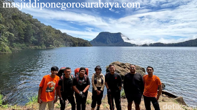 Wisata Danau Gunung Tujuh, Tertinggi di Asia Tenggar